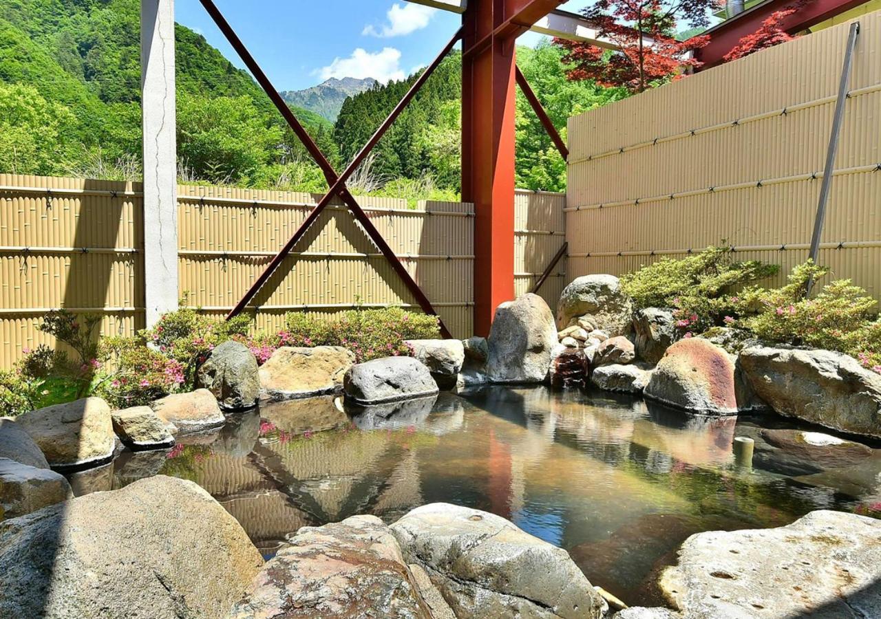 筋肉と自然と遊ぶ宿 田島館 Hotel Takayama  Luaran gambar