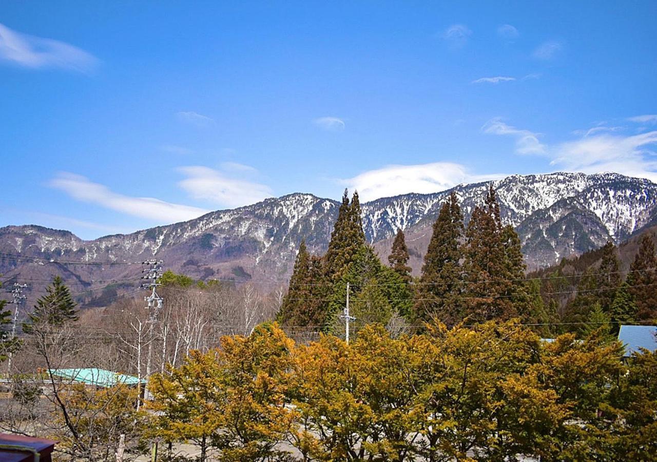 筋肉と自然と遊ぶ宿 田島館 Hotel Takayama  Bilik gambar