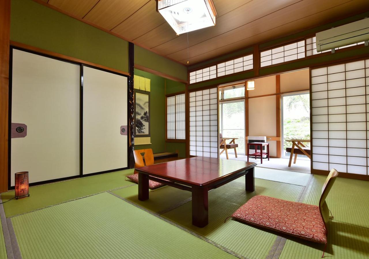 筋肉と自然と遊ぶ宿 田島館 Hotel Takayama  Luaran gambar