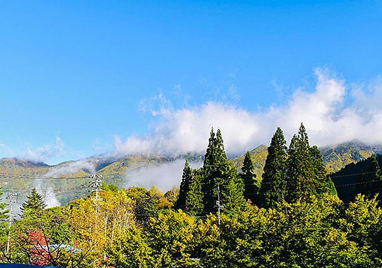 筋肉と自然と遊ぶ宿 田島館 Hotel Takayama  Bilik gambar